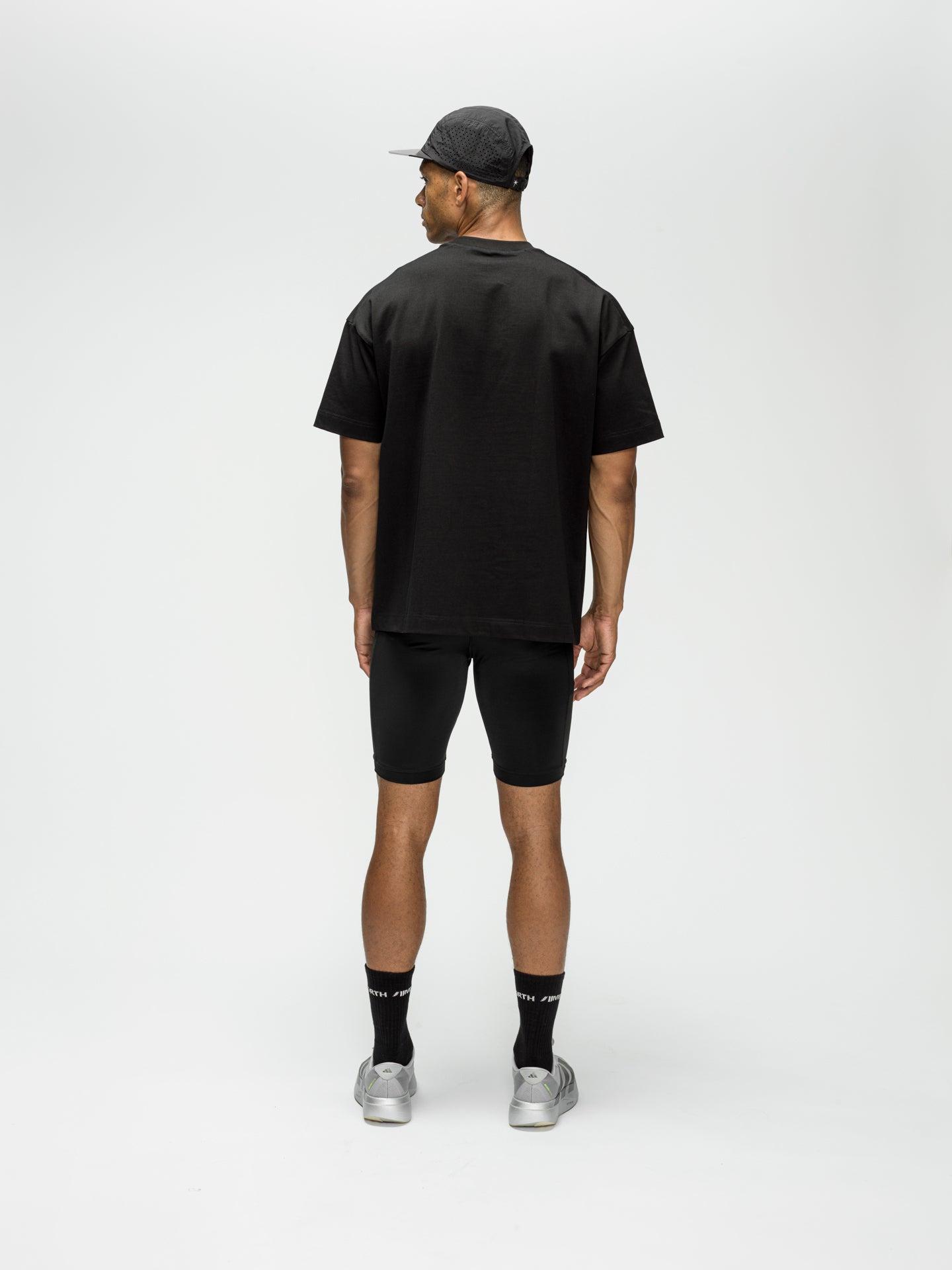 HEAVYWEIGHT LOGO TEE