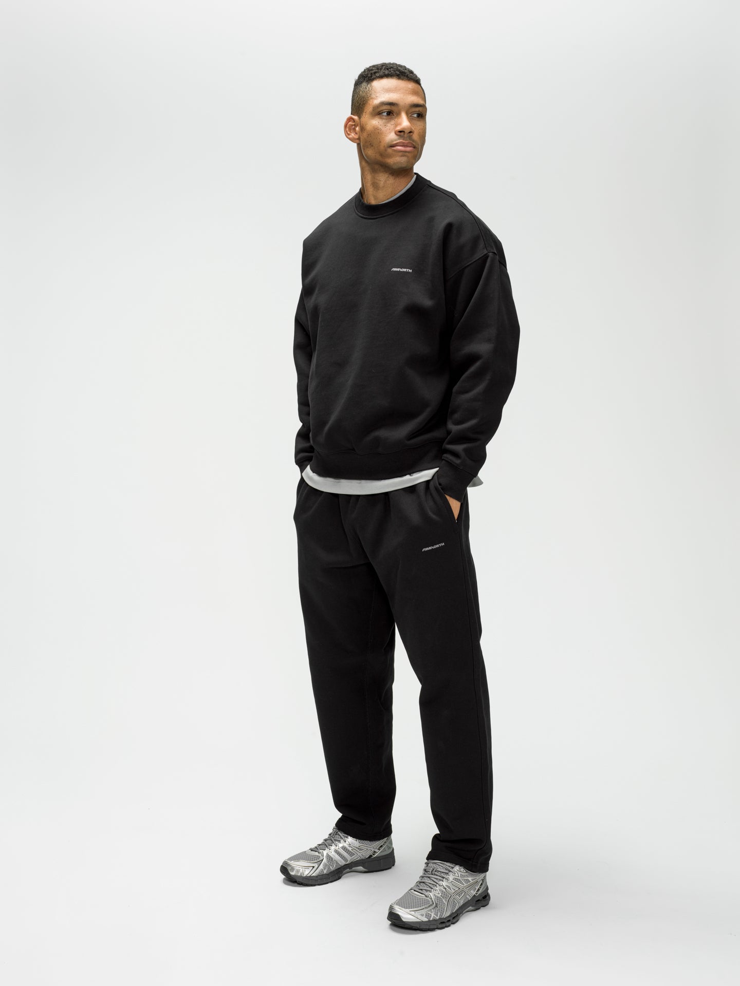 HEAVYWEIGHT SWEATSHIRT