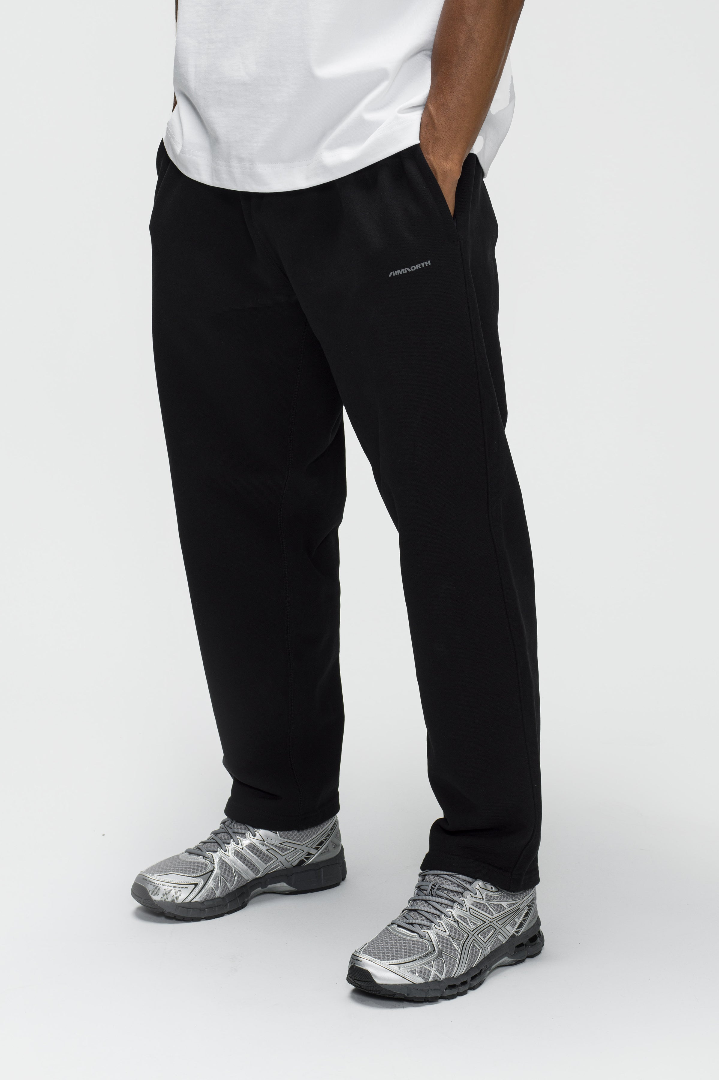 HEAVYWEIGHT SWEATPANTS