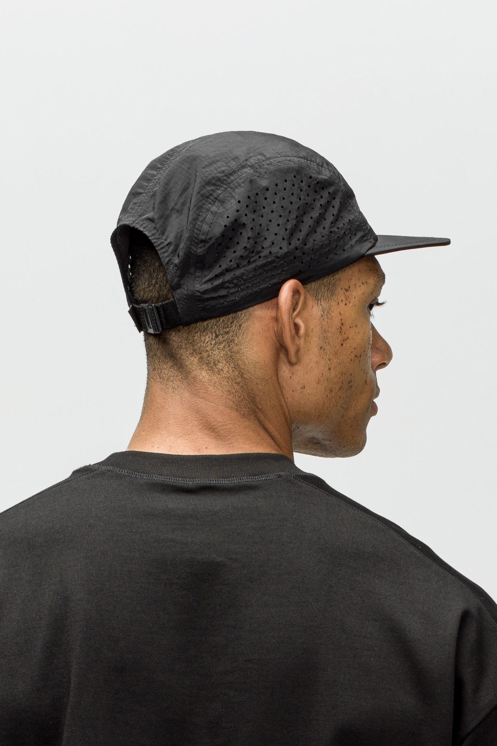 PERFORMANCE CAP
