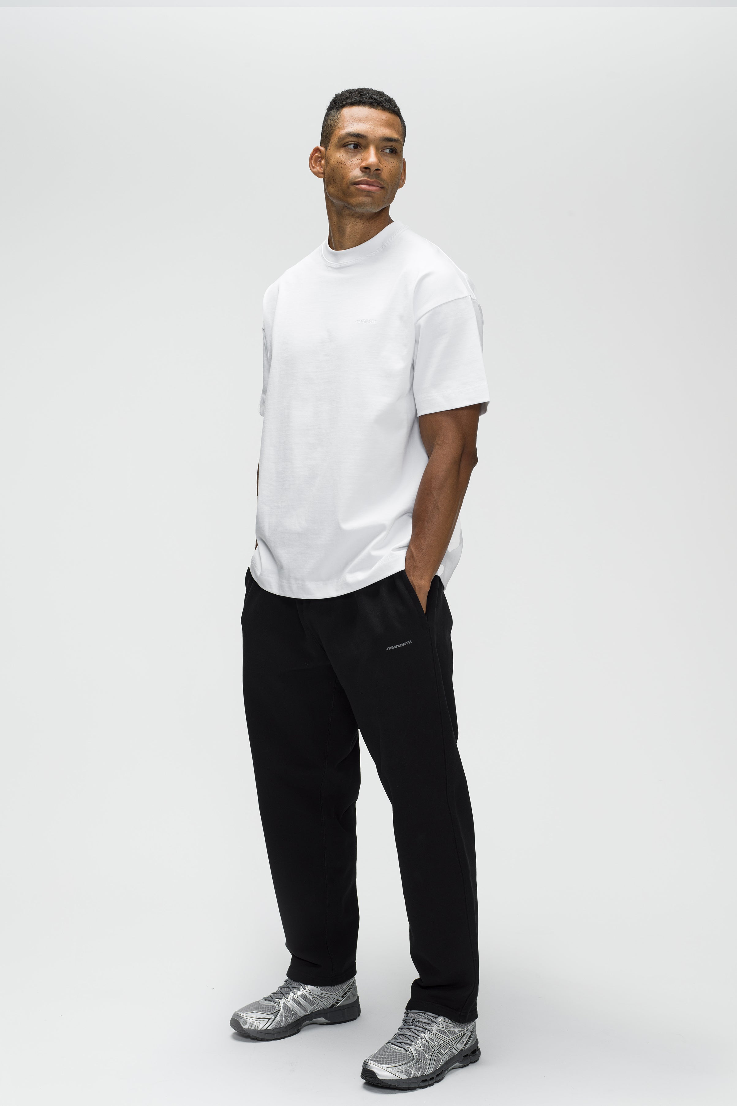 HEAVYWEIGHT SWEATPANTS