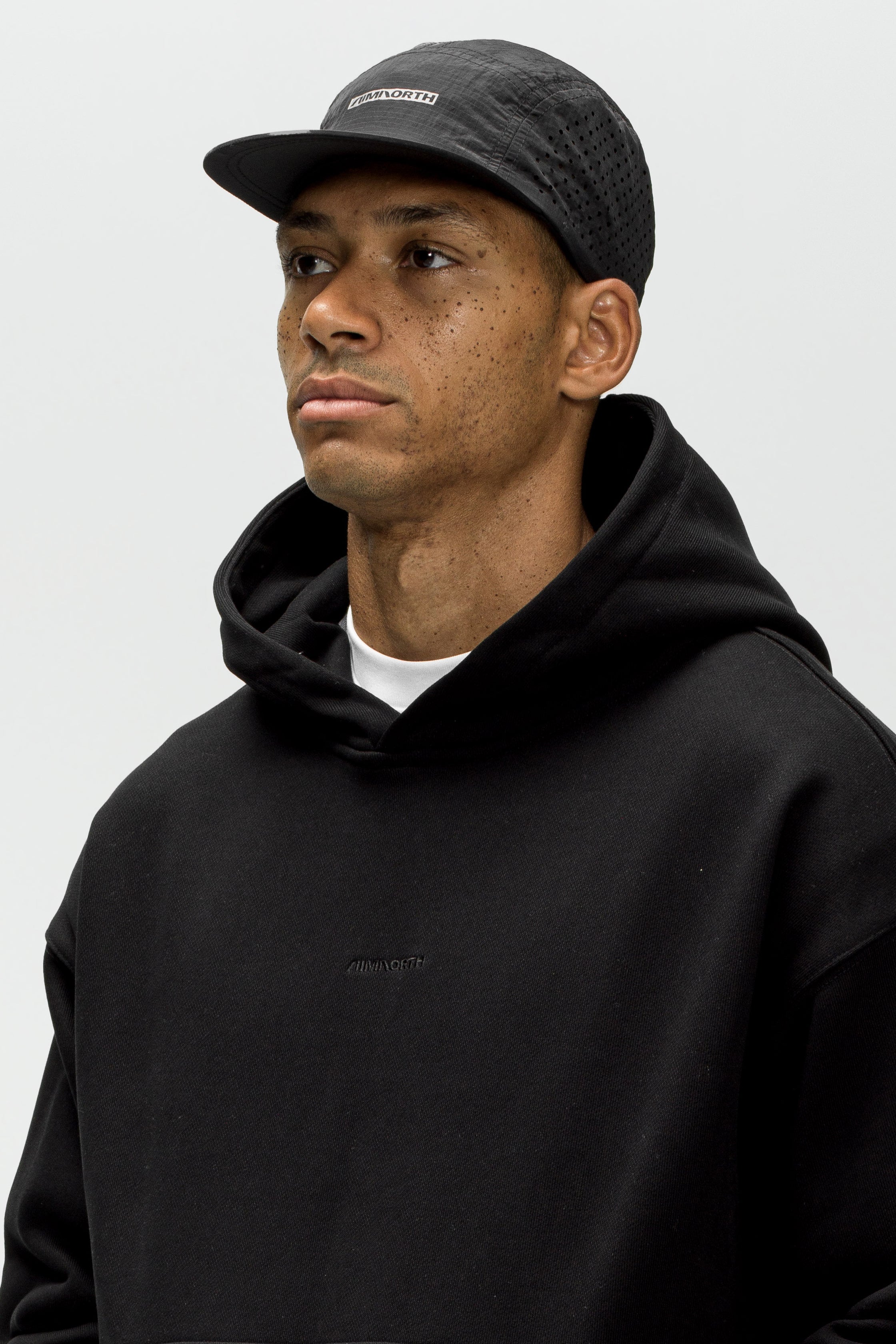 HEAVYWEIGHT HOODIE